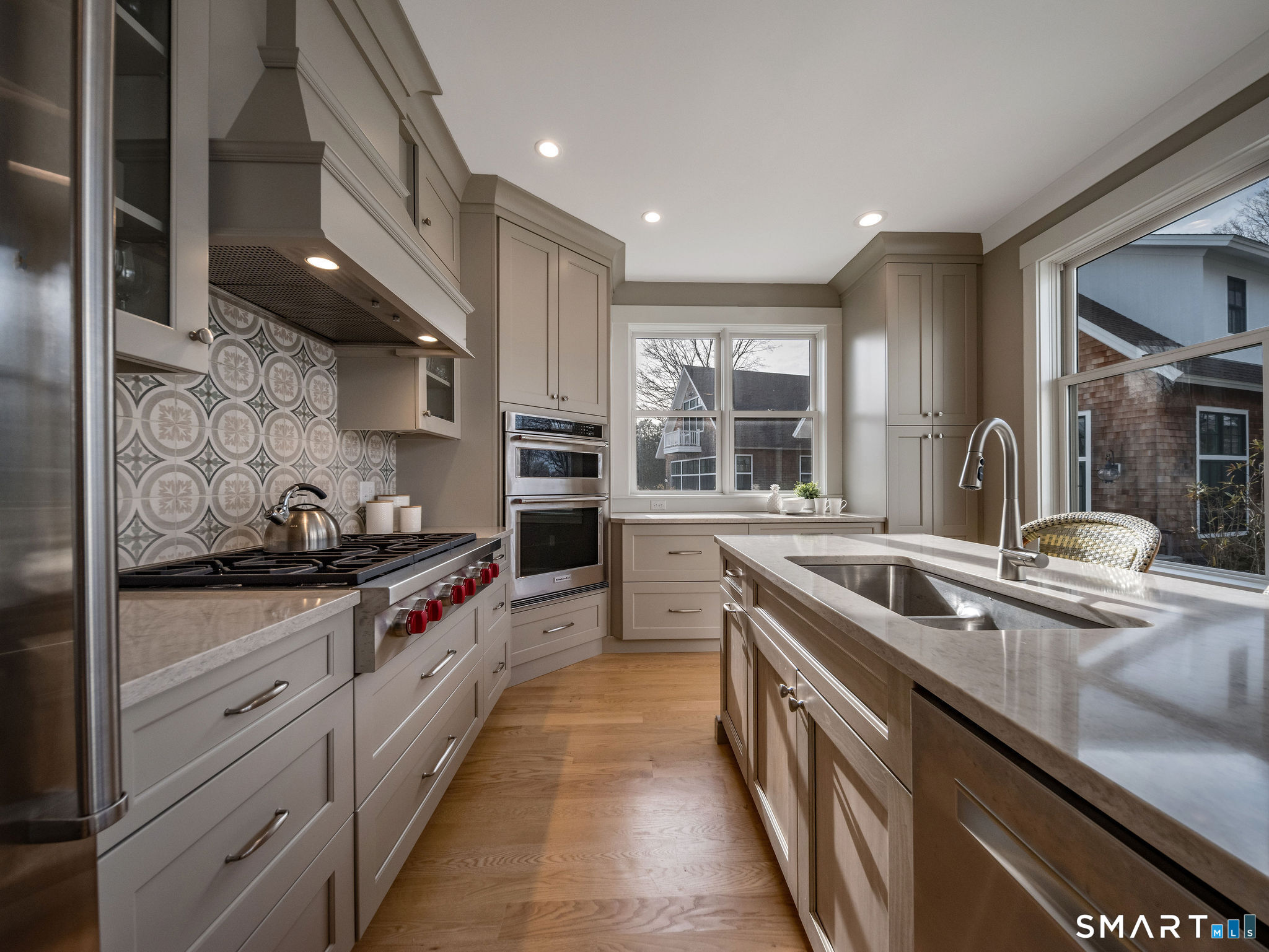 908 Boston Post Road 908