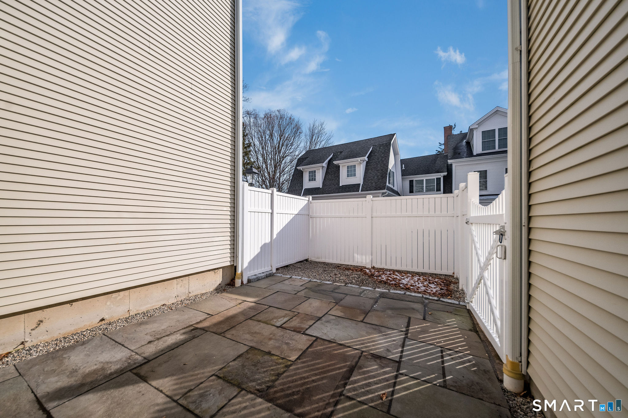 5 Evarts Lane 5