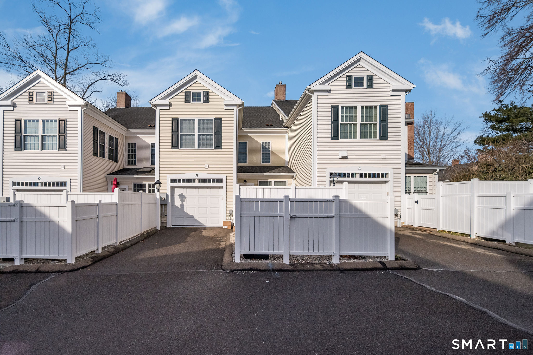 5 Evarts Lane 5