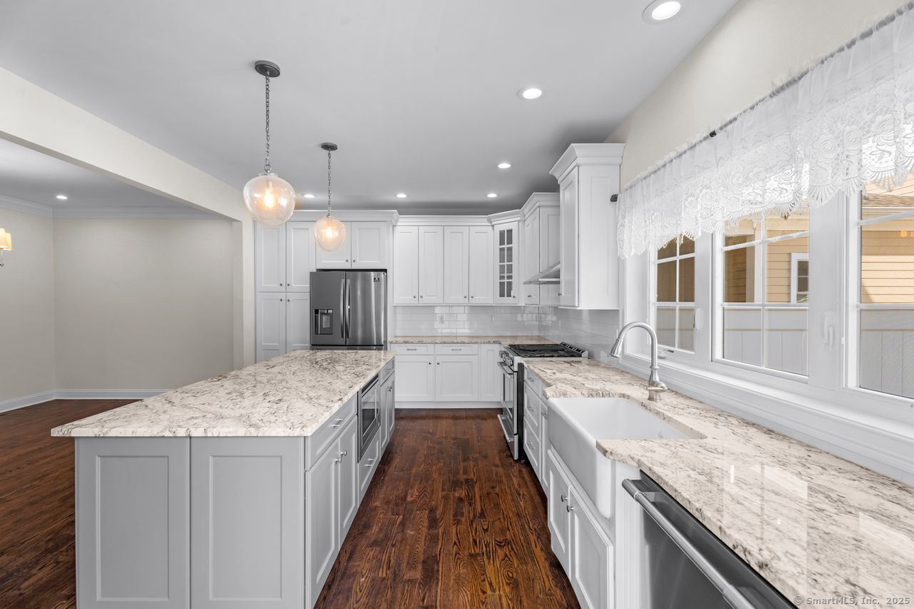 67 Boston Post Road 8