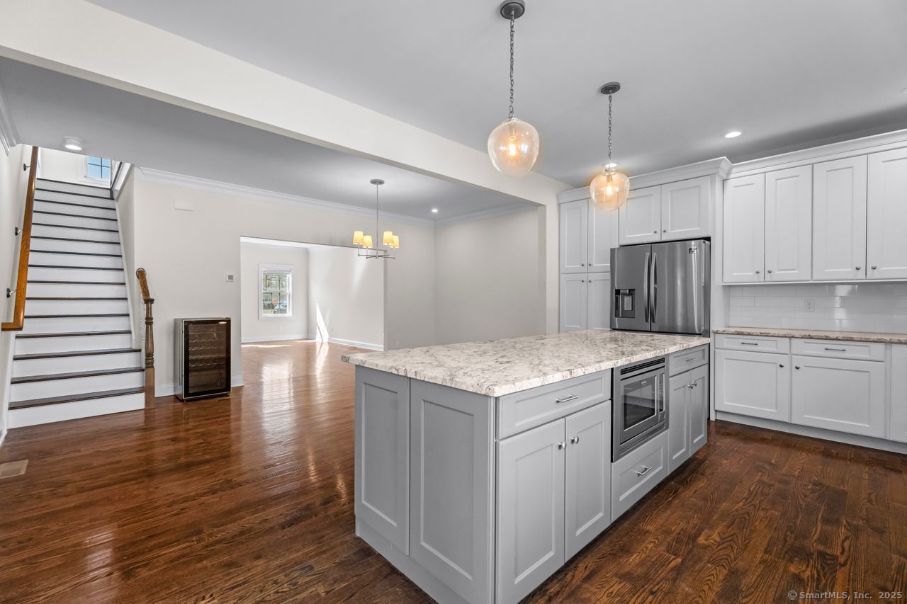 67 Boston Post Road 8