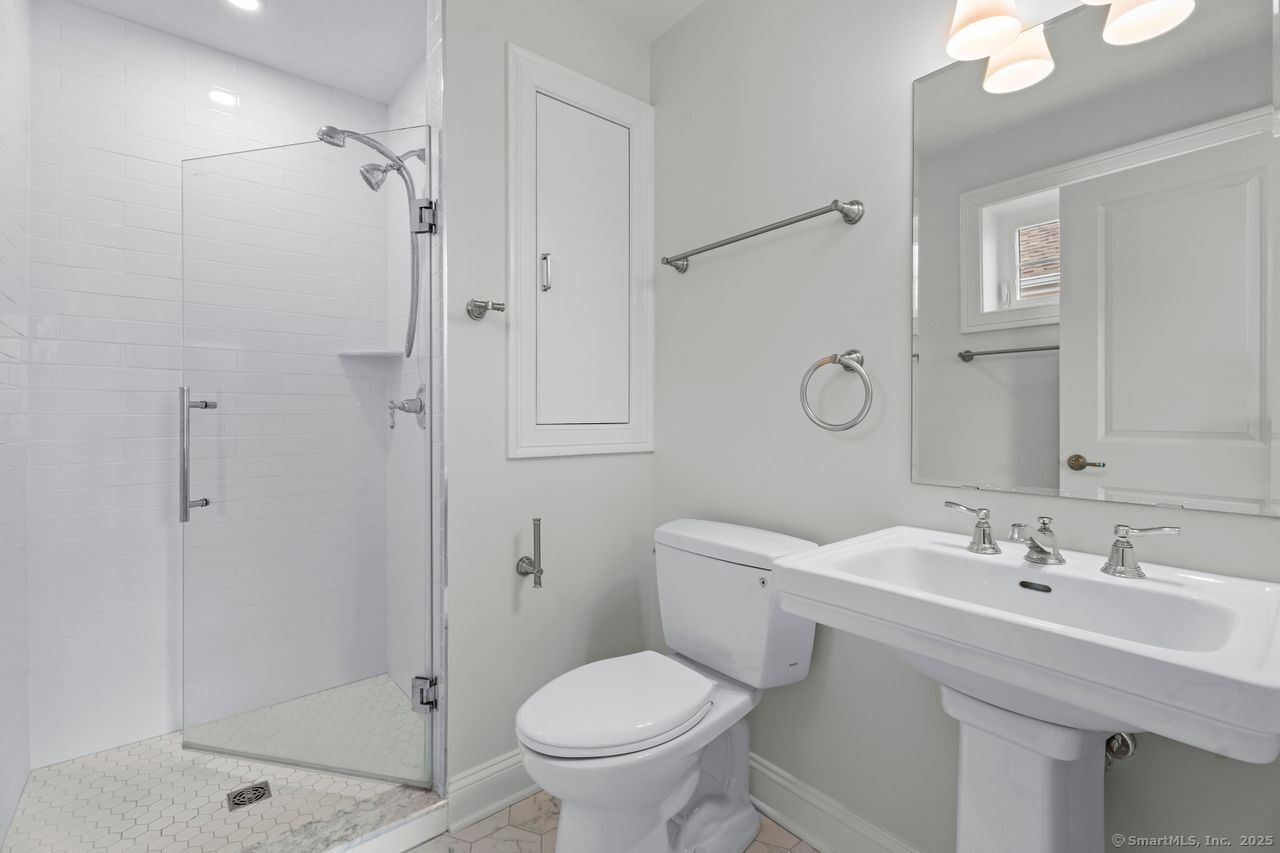 67 Boston Post Road 8