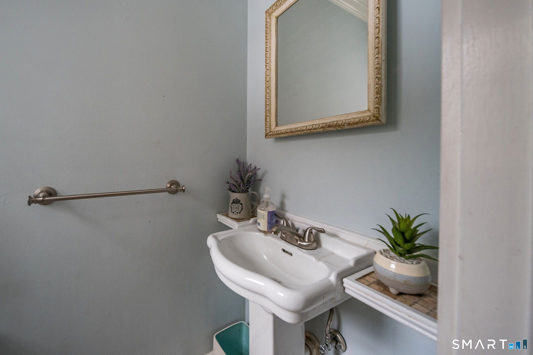 21 Little Hollow Road