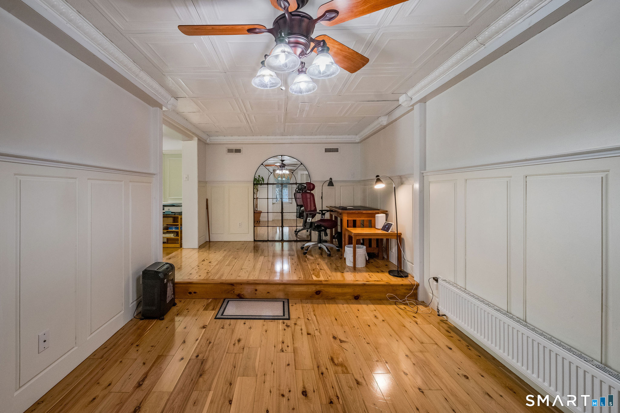 6 Cedar Island Avenue