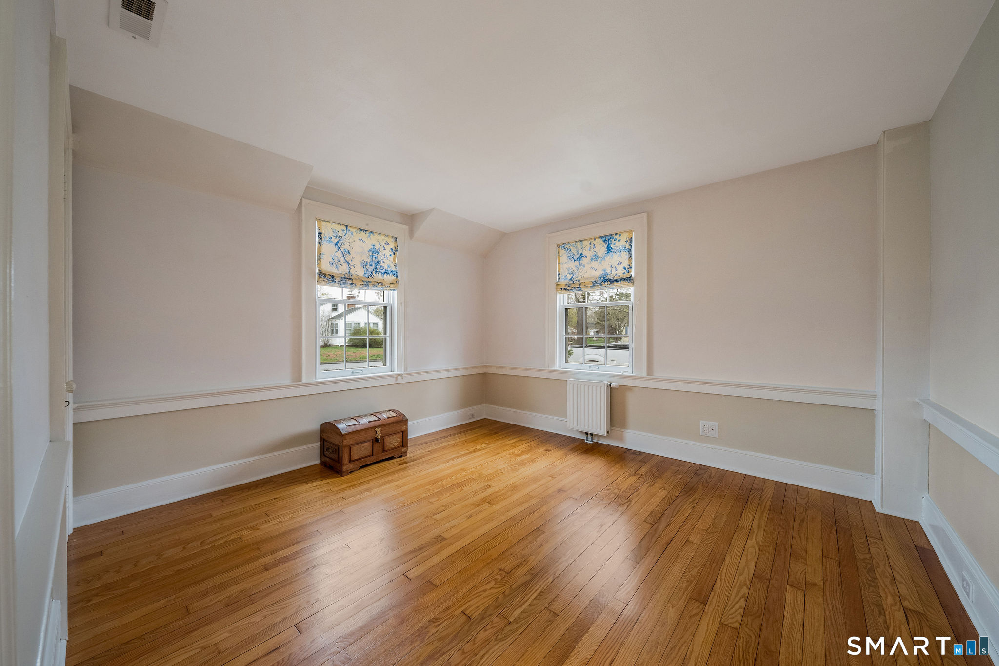 6 Cedar Island Avenue