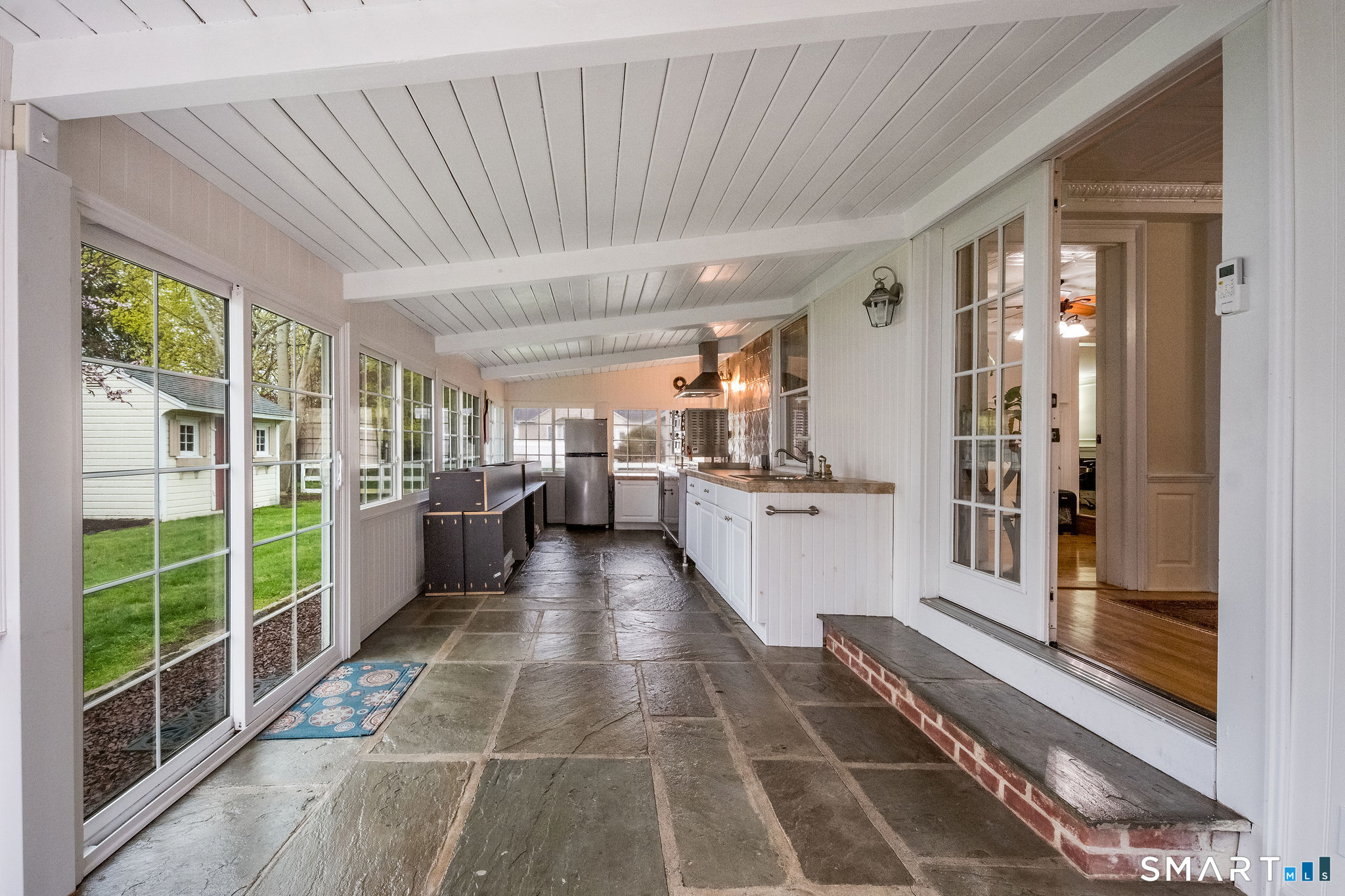 6 Cedar Island Avenue