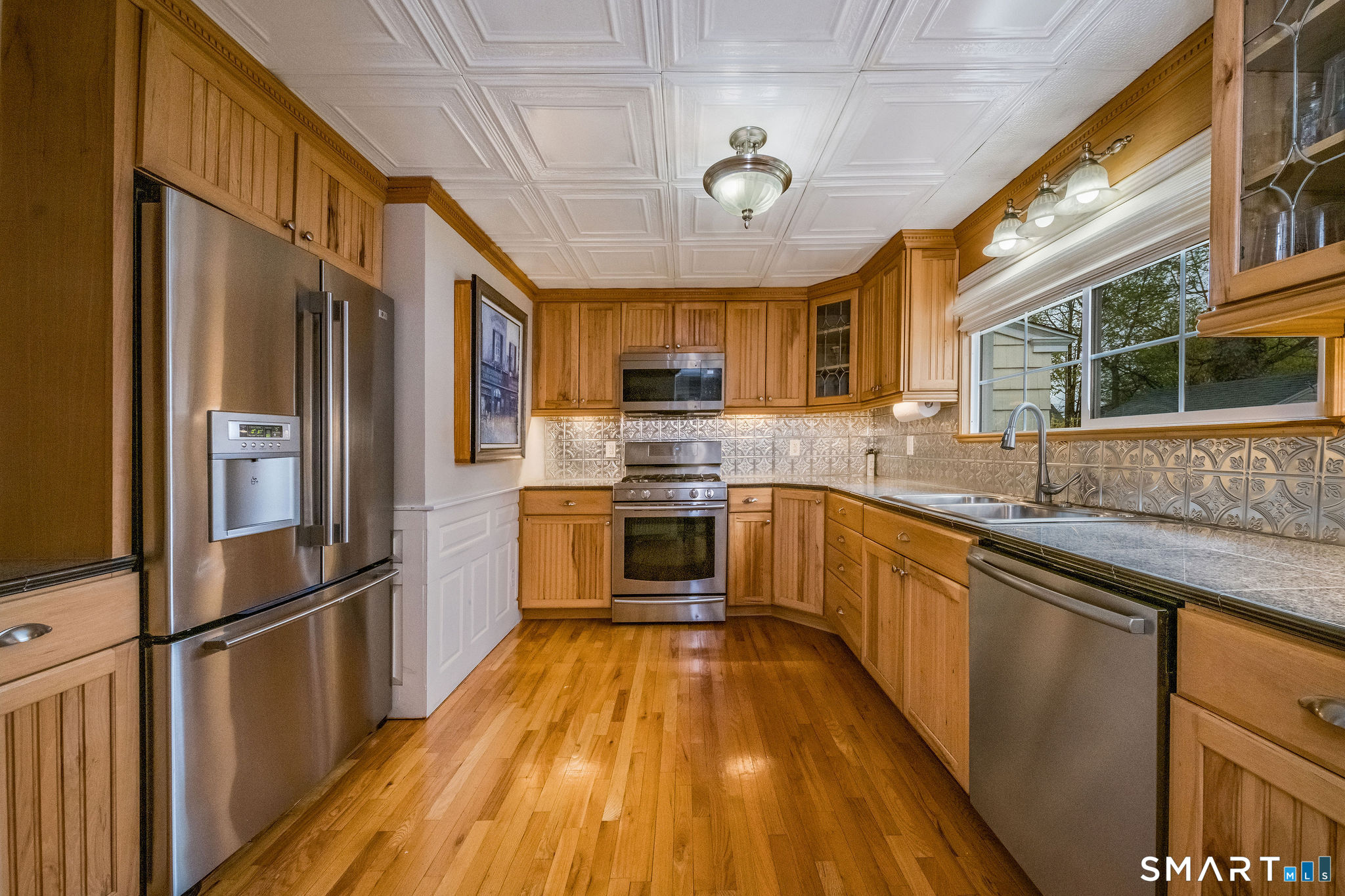 6 Cedar Island Avenue