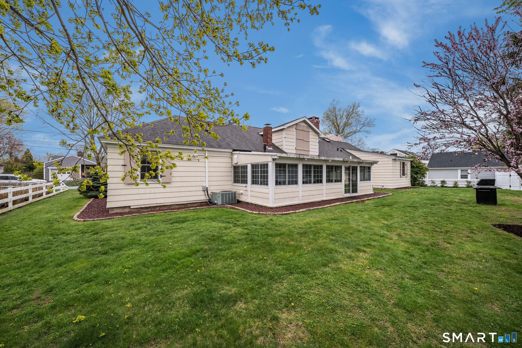 6 Cedar Island Avenue
