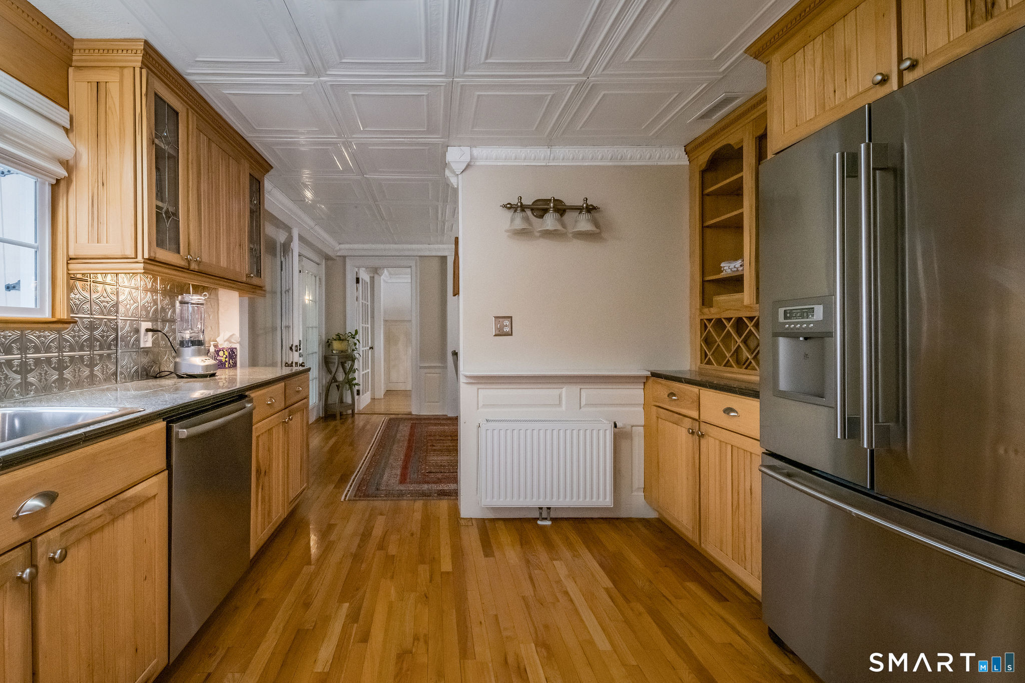 6 Cedar Island Avenue