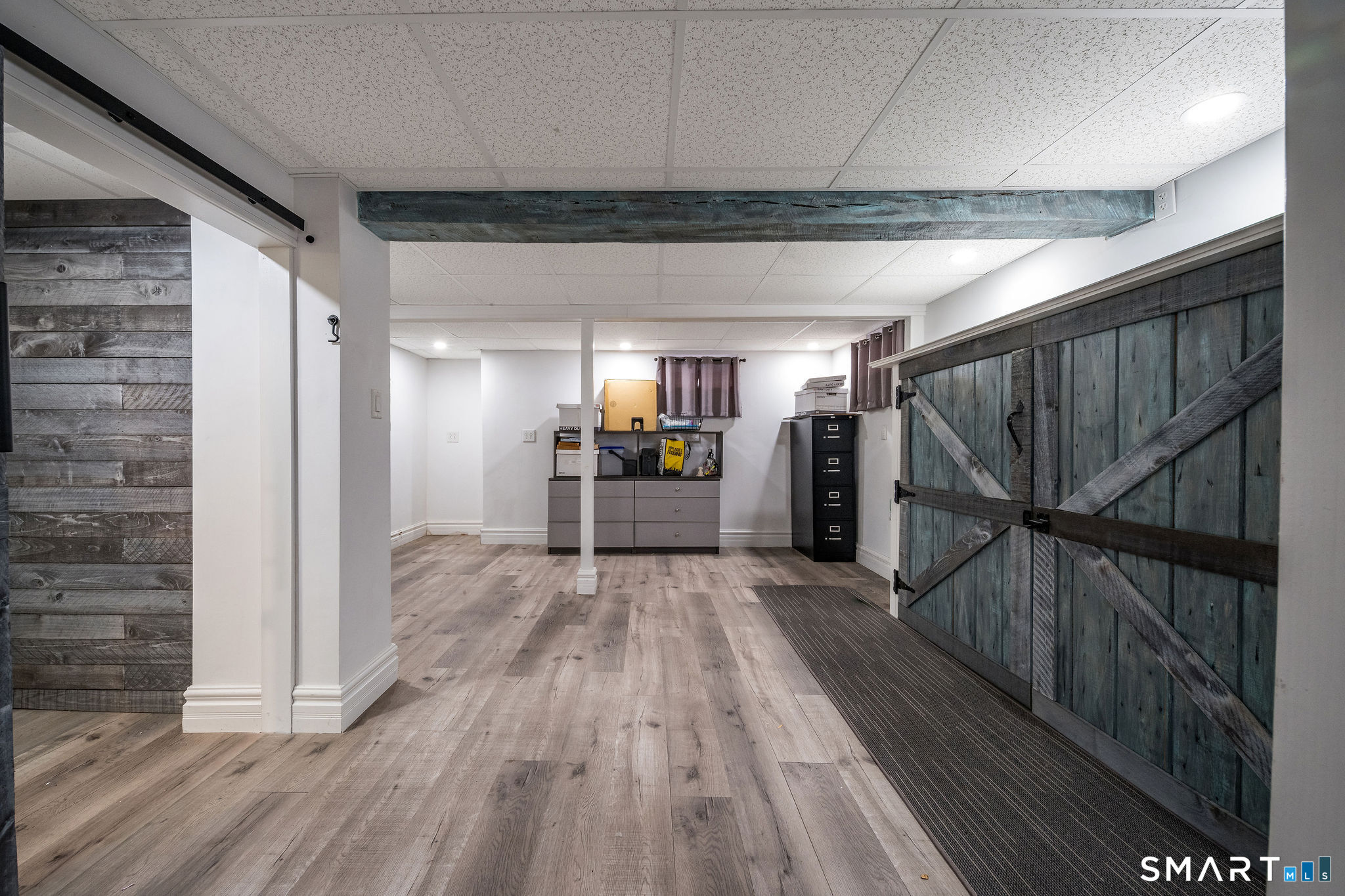 6 Cedar Island Avenue