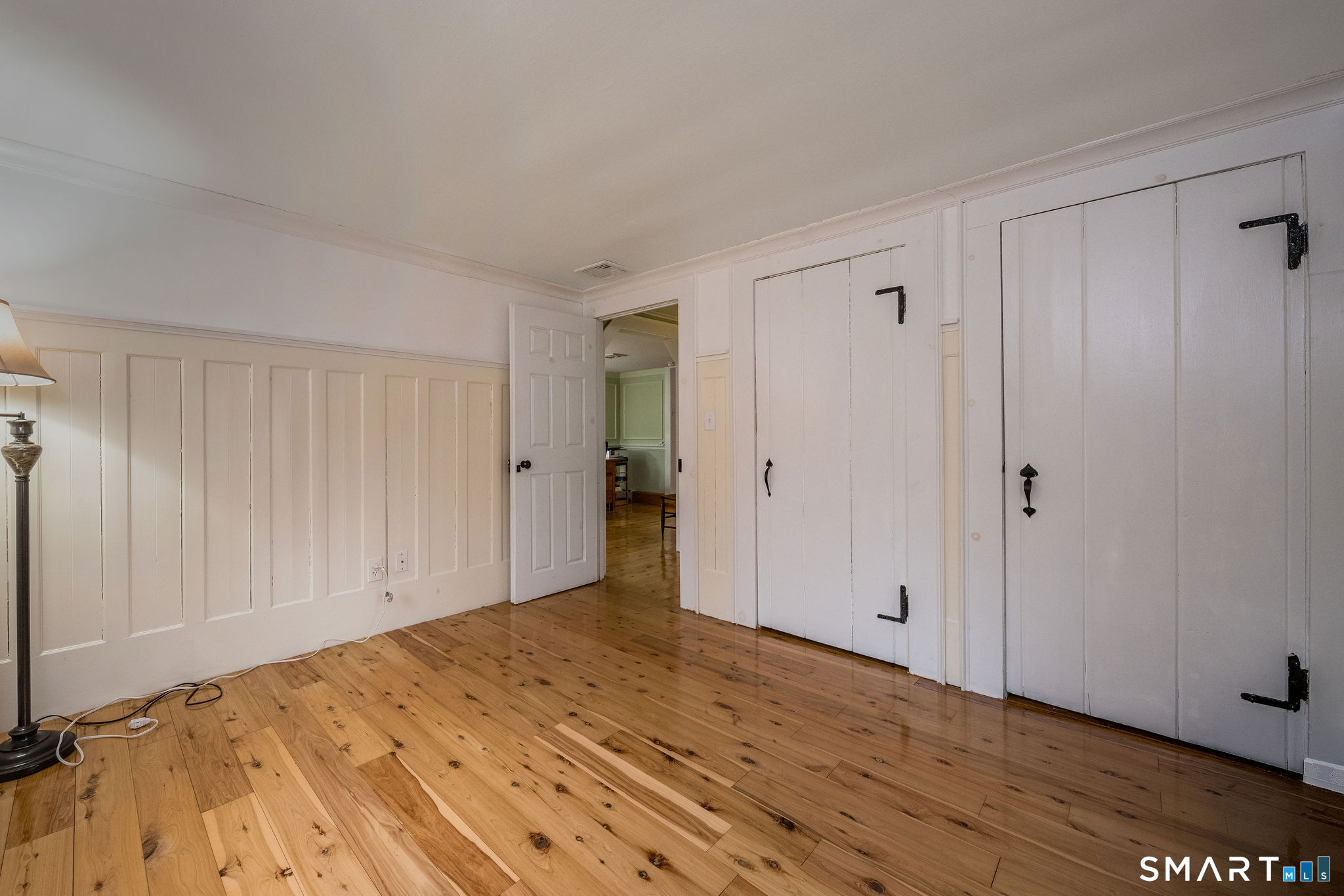 6 Cedar Island Avenue