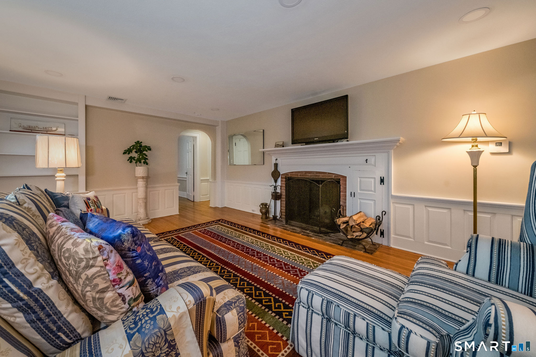 6 Cedar Island Avenue