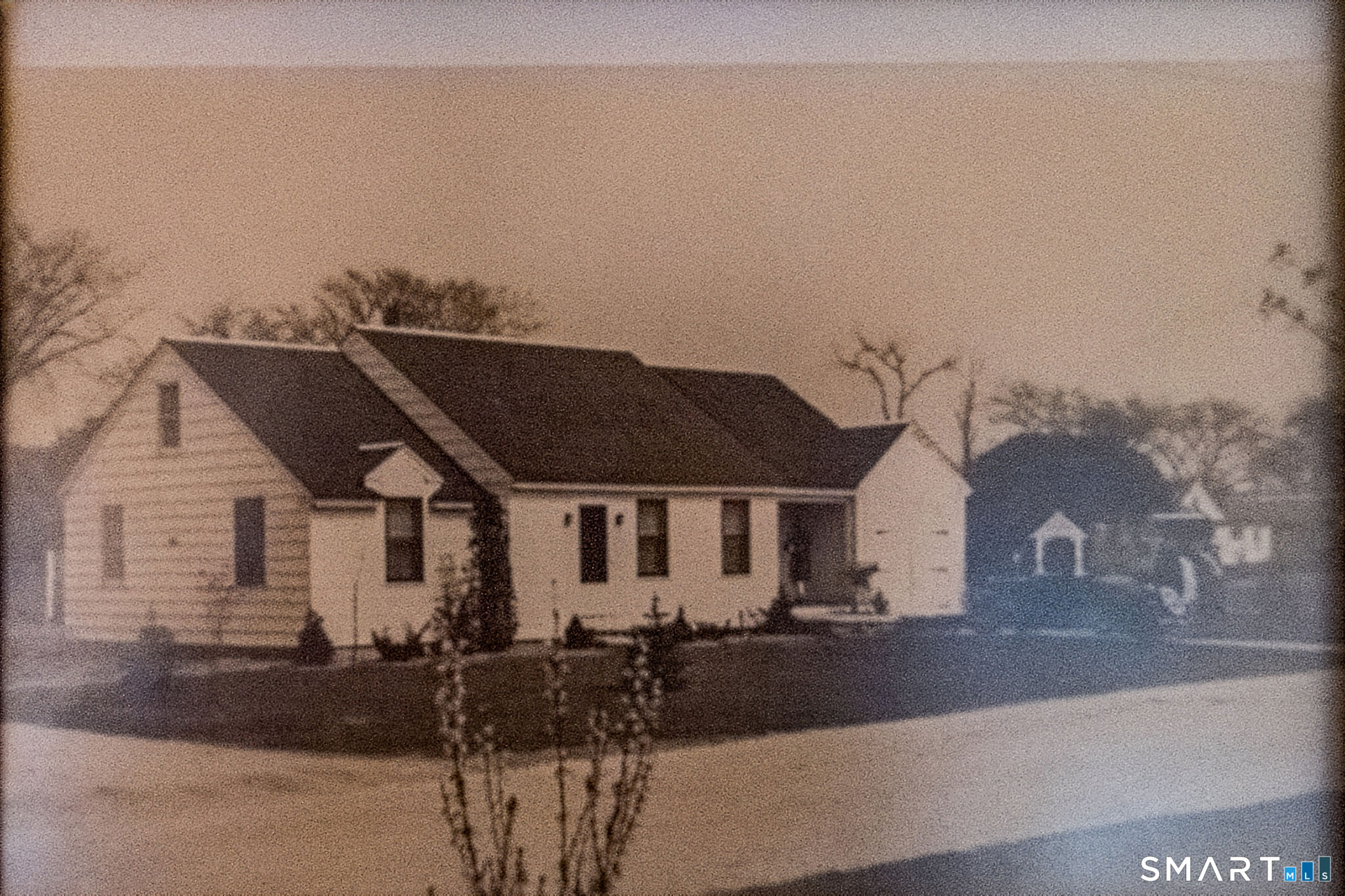 6 Cedar Island Avenue