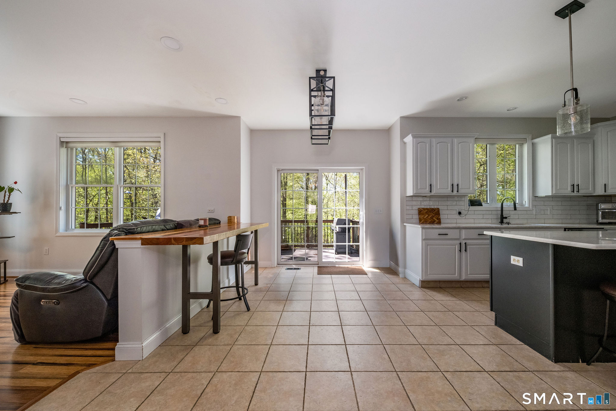 11 White Oak Lane