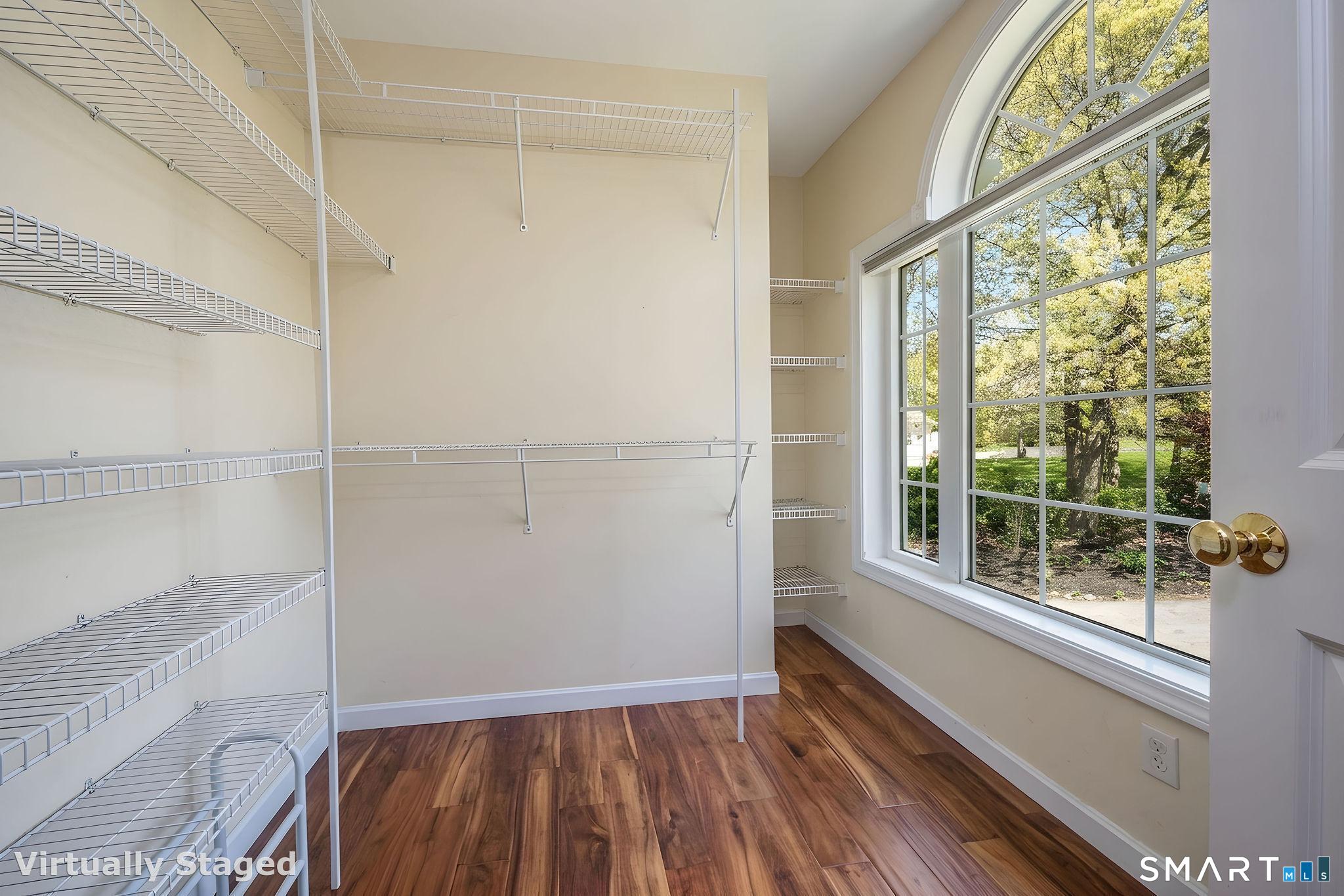11 White Oak Lane