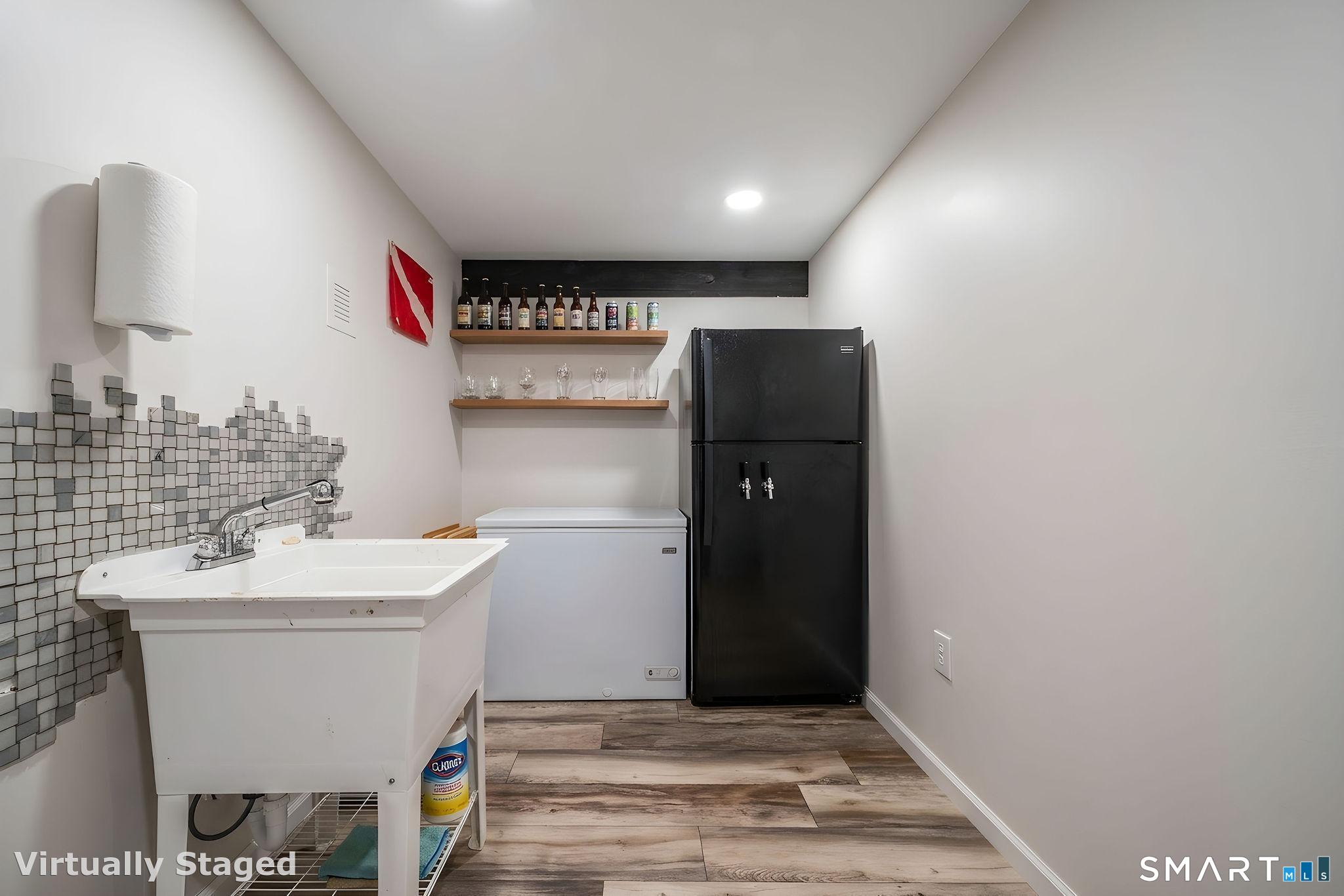 11 White Oak Lane