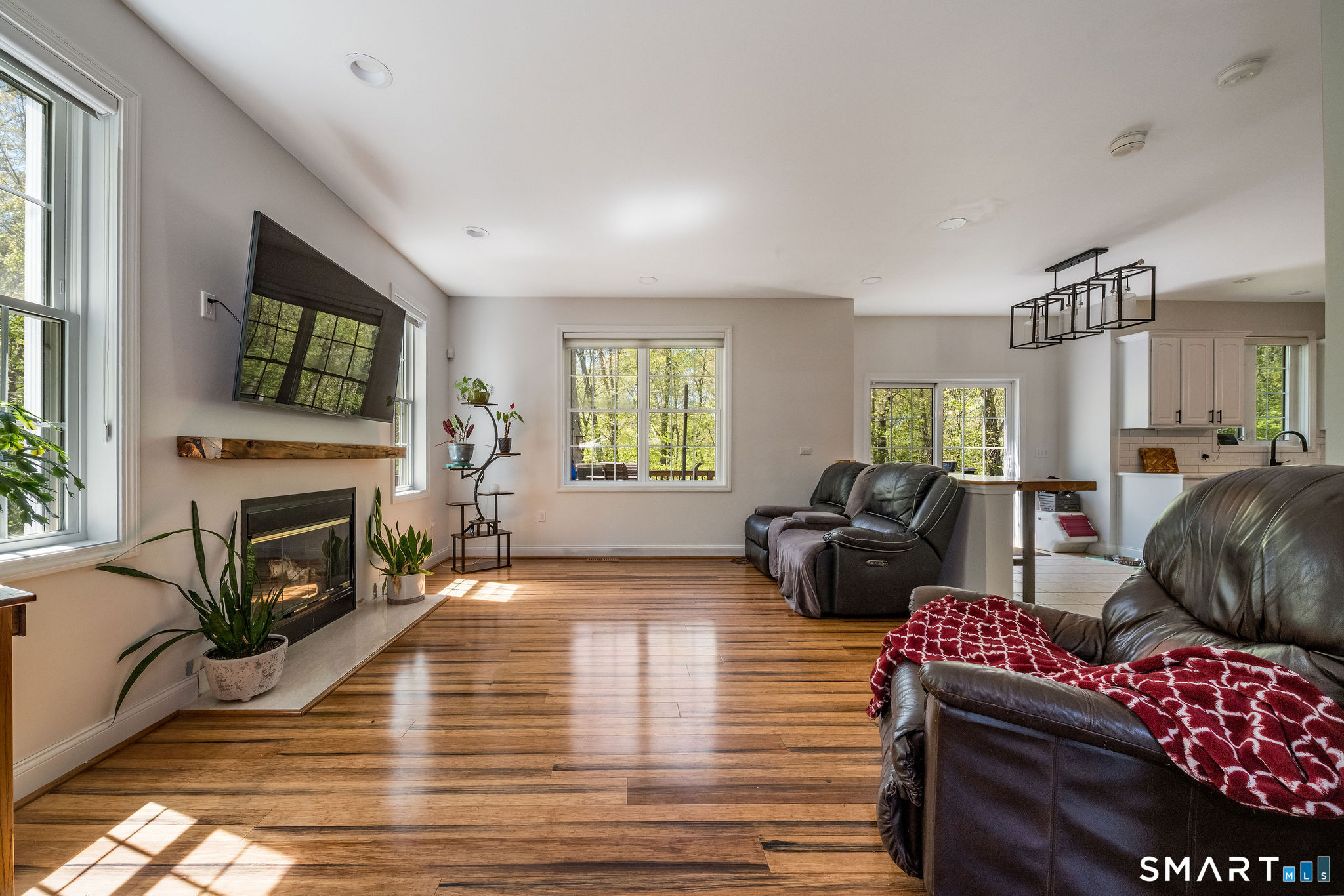 11 White Oak Lane