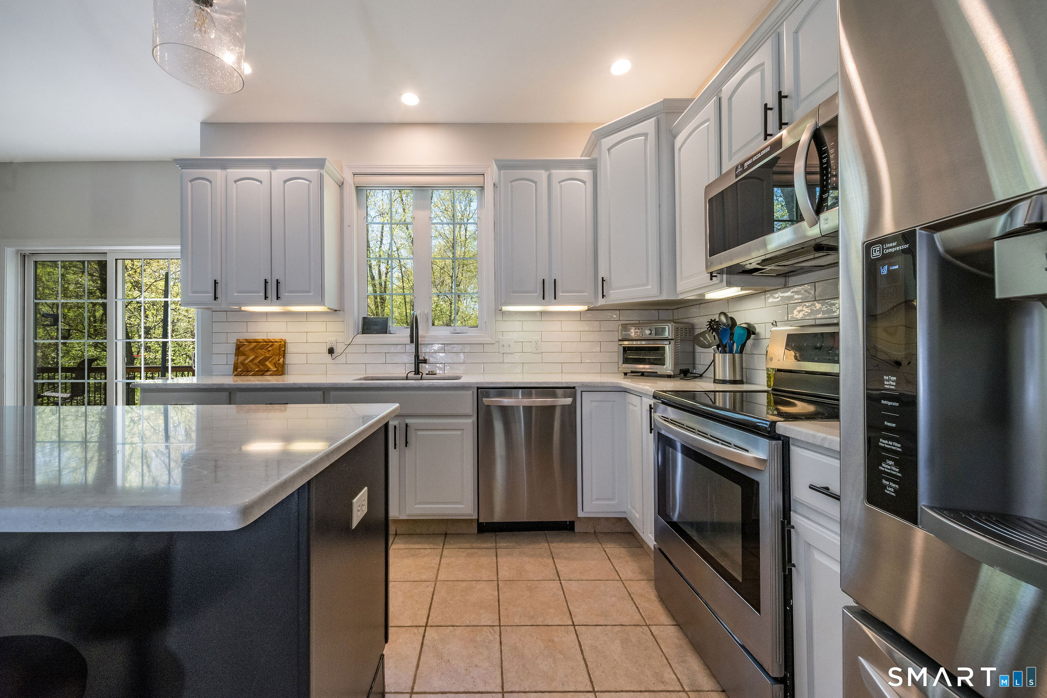 11 White Oak Lane