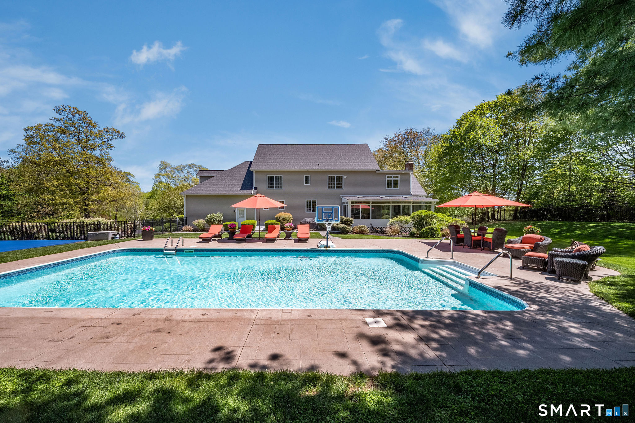 170 Devonshire Lane