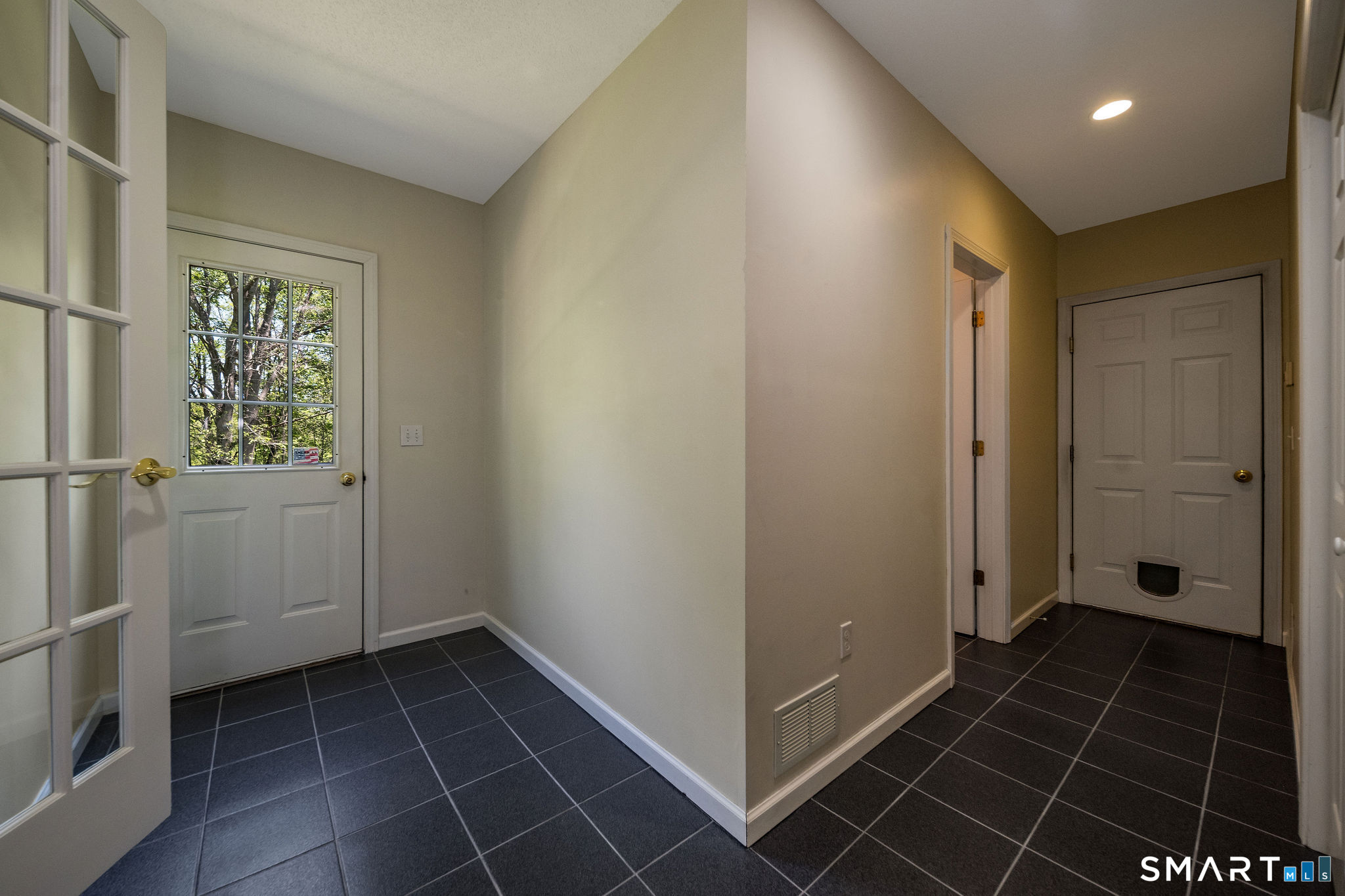 118 Genesee Lane
