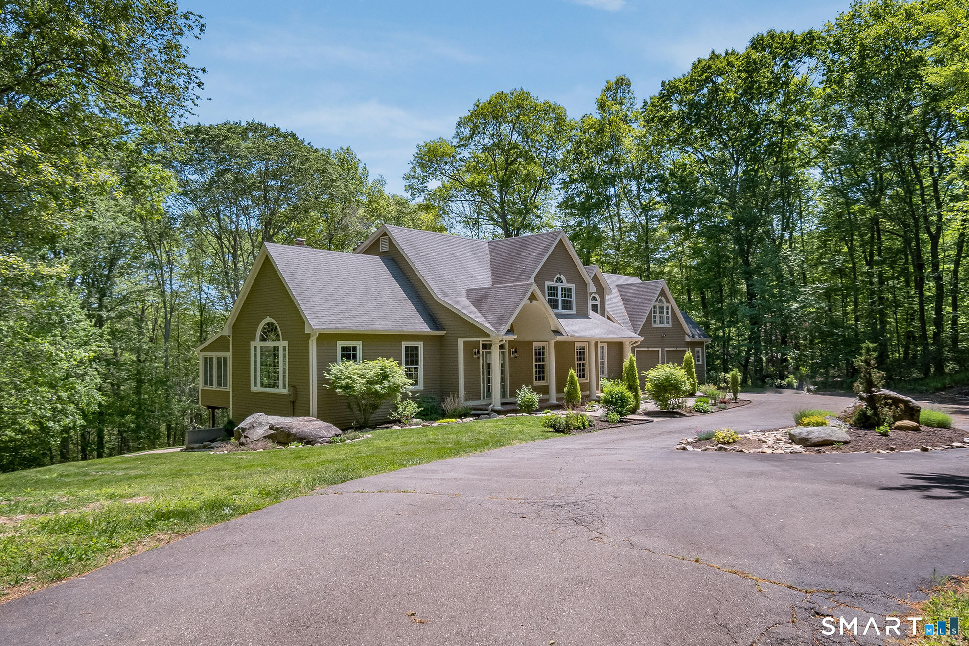 118 Genesee Lane