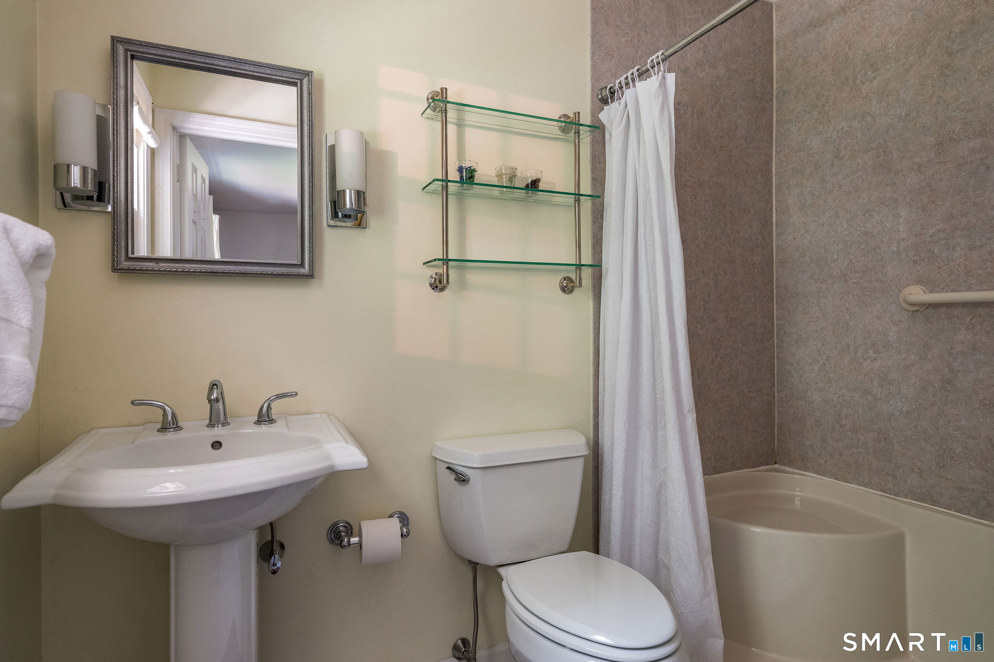40 Hampshire Road Unit: 40