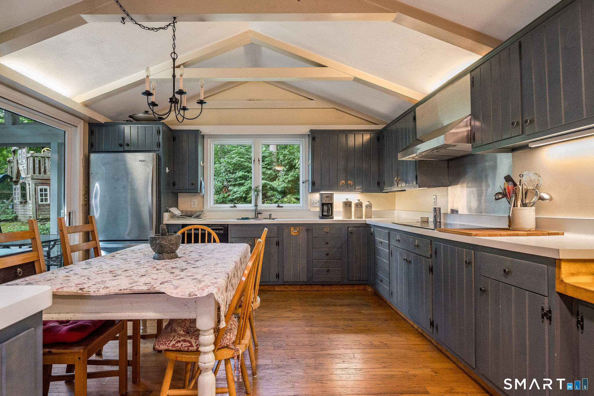 25 Knob Hill Road