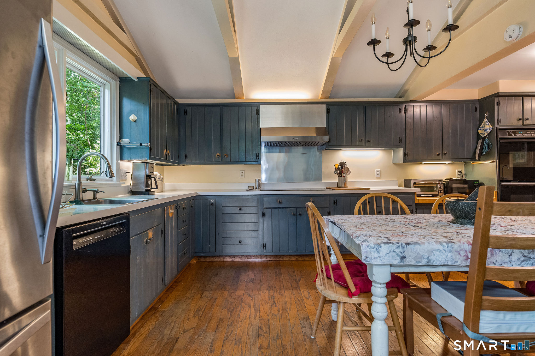 25 Knob Hill Road