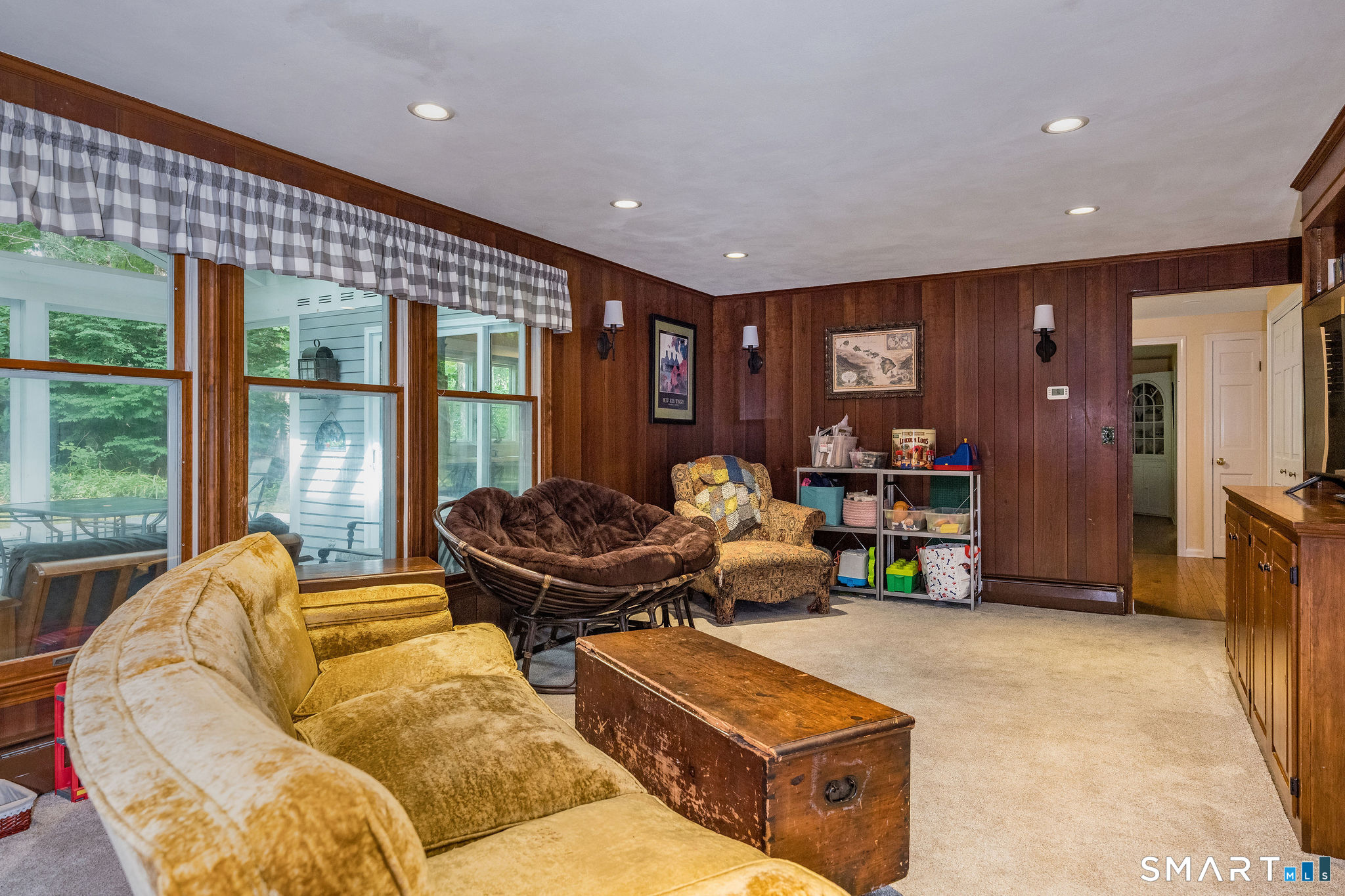 25 Knob Hill Road