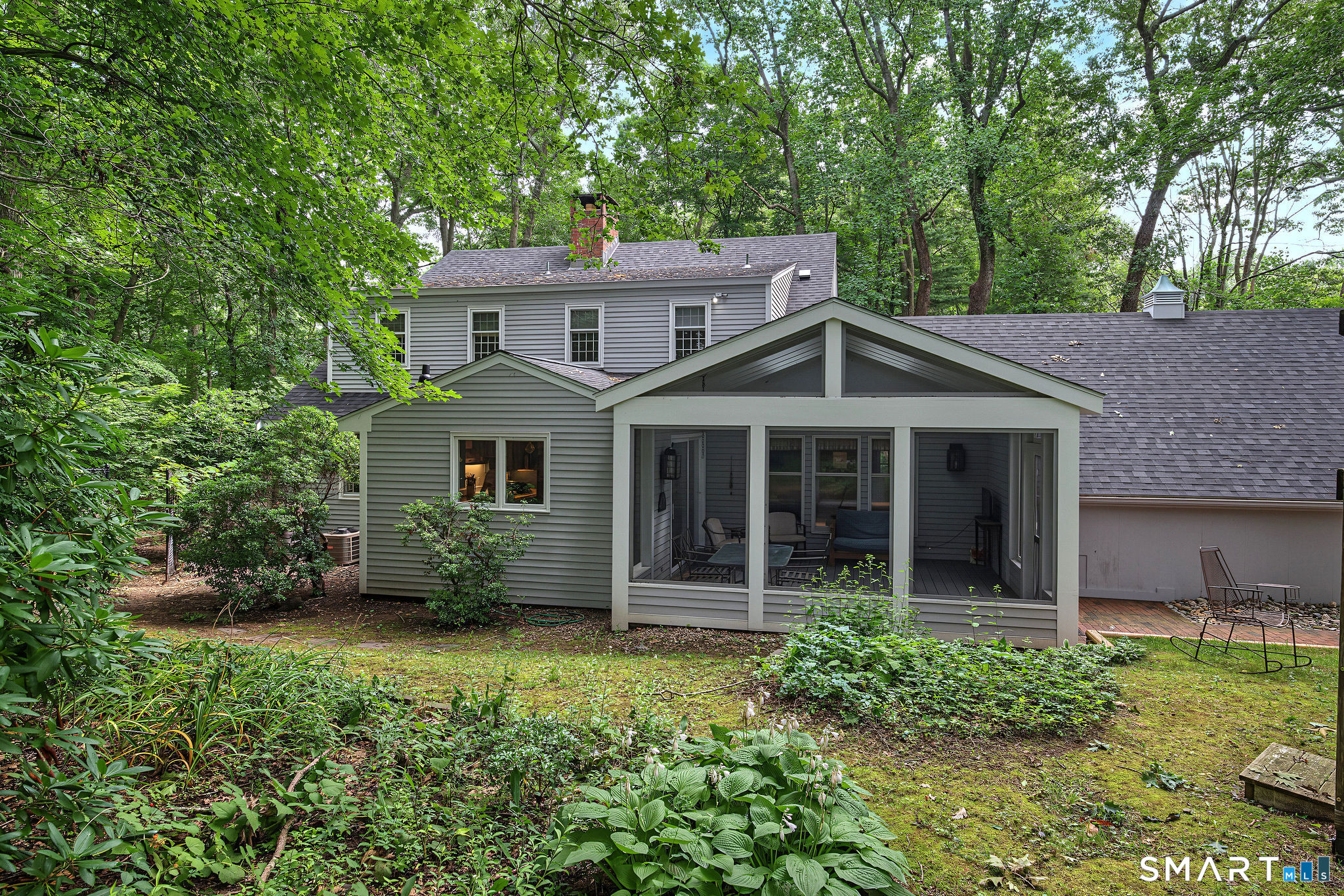 25 Knob Hill Road