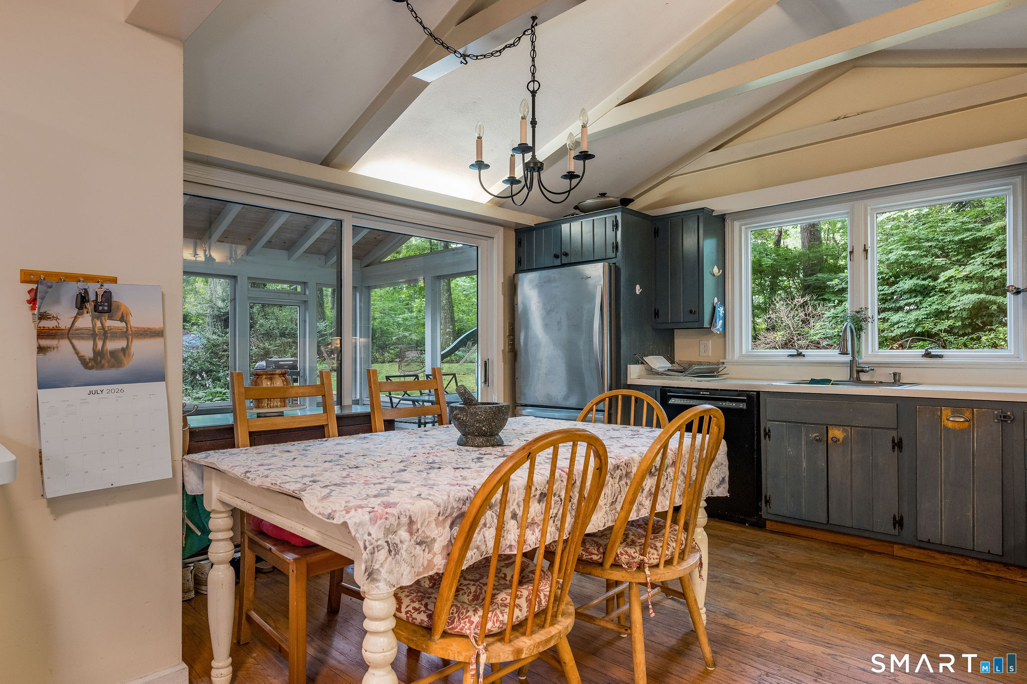 25 Knob Hill Road