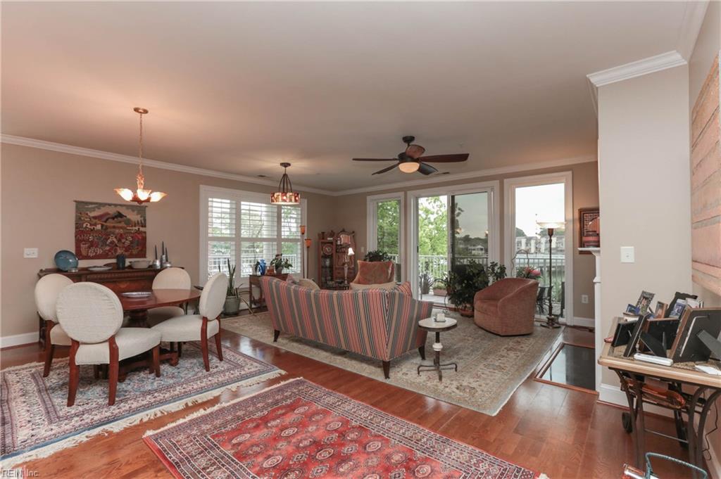 955 Bolling Avenue, Unit 207