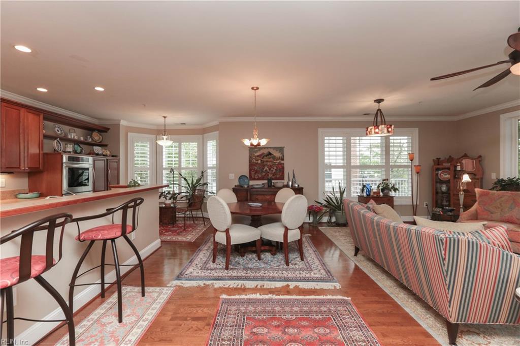 955 Bolling Avenue, Unit 207