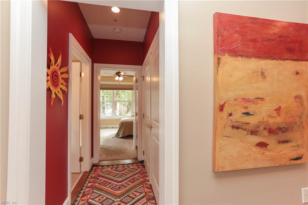 955 Bolling Avenue, Unit 207