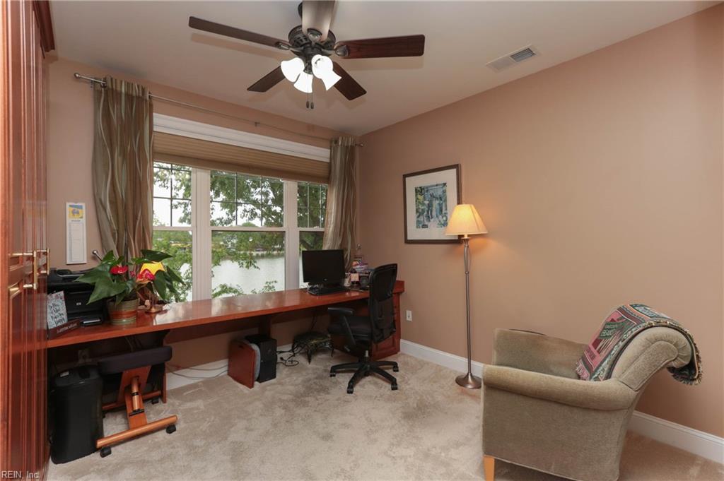 955 Bolling Avenue, Unit 207