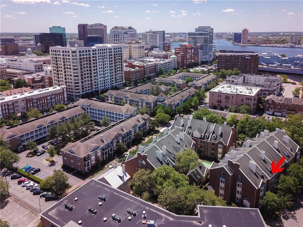 300 Yarmouth Street, Unit 323