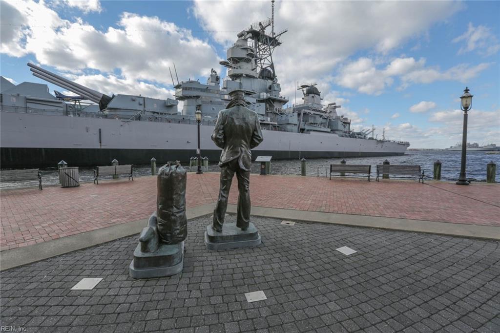 300 Yarmouth Street, Unit 323