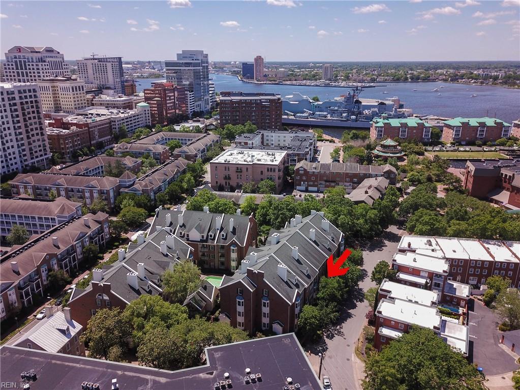 300 Yarmouth Street, Unit 323