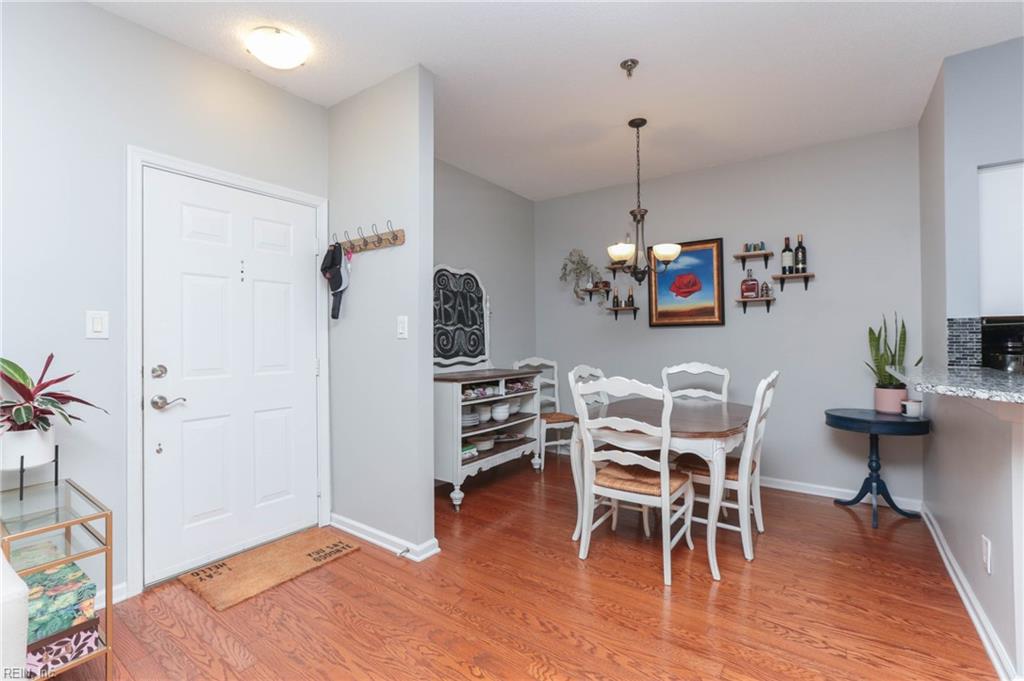 300 Yarmouth Street, Unit 323