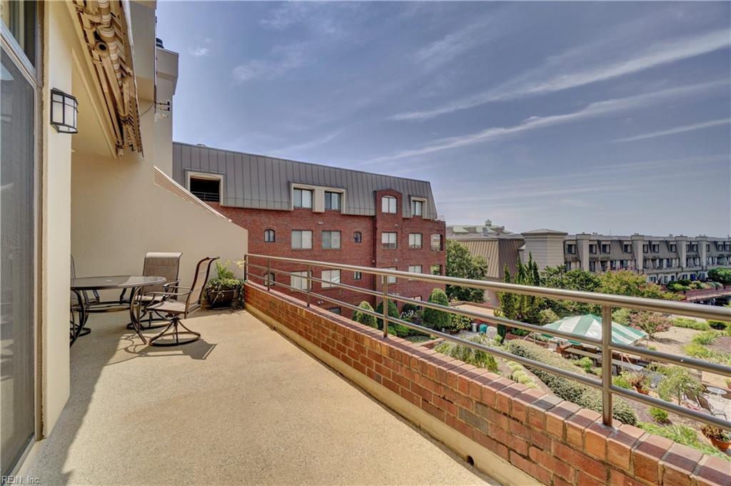 255 College Cross, Unit 68