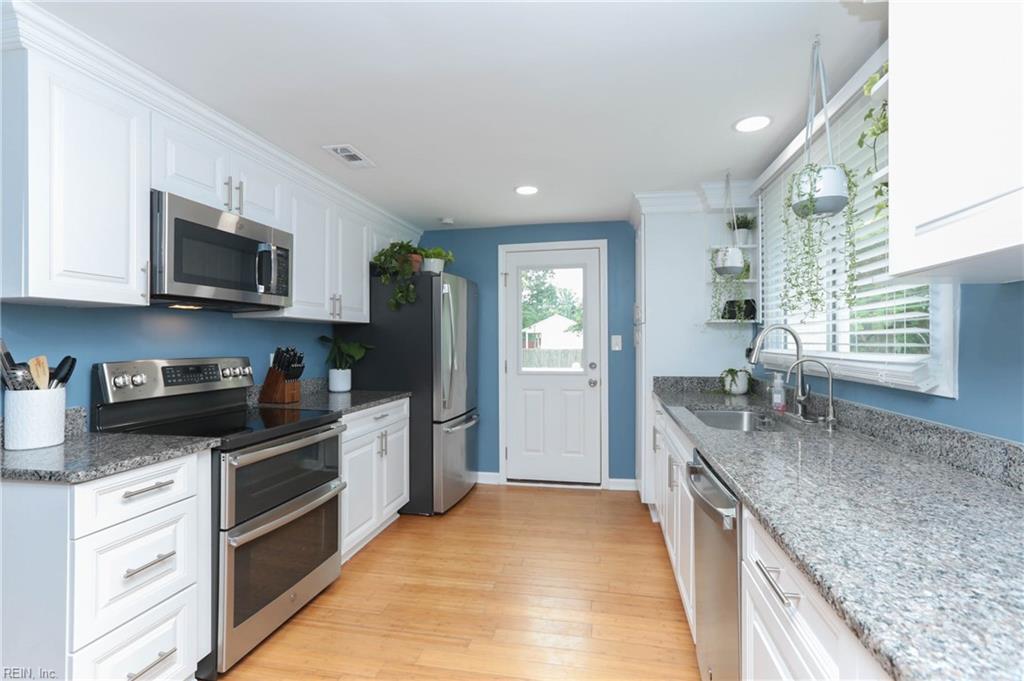 2213 Long Ridge Road