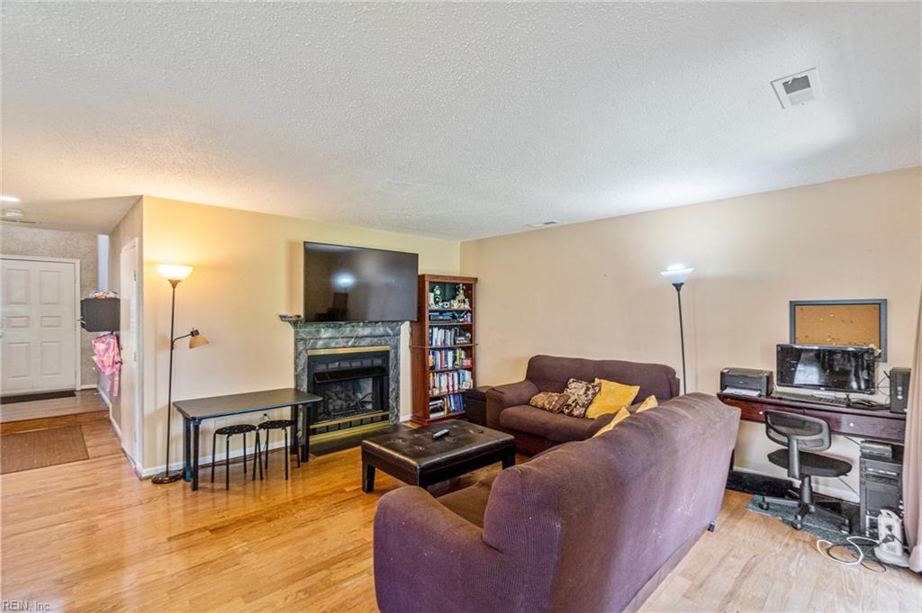 5187 Cypress Point CIR 109