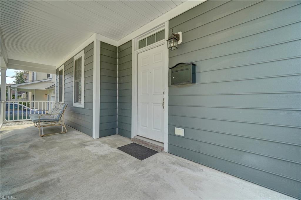 1553 West 41st Street