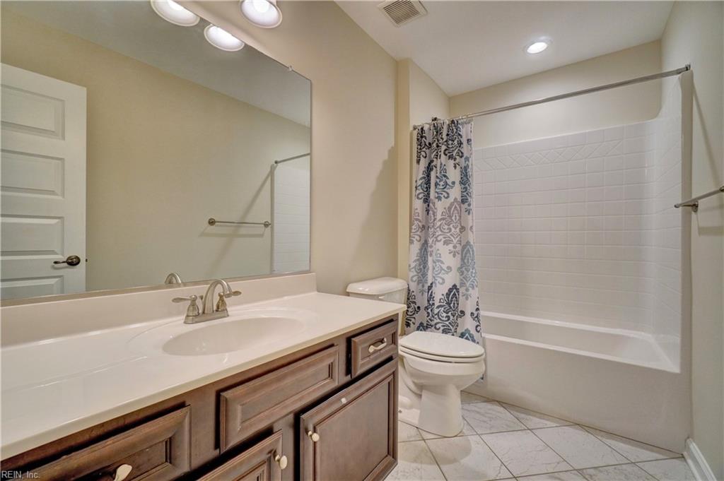 1553 West 41st Street