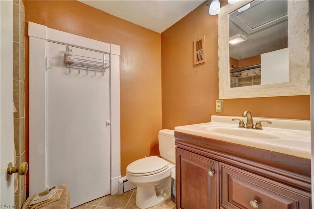 1318 Stockley Gardens