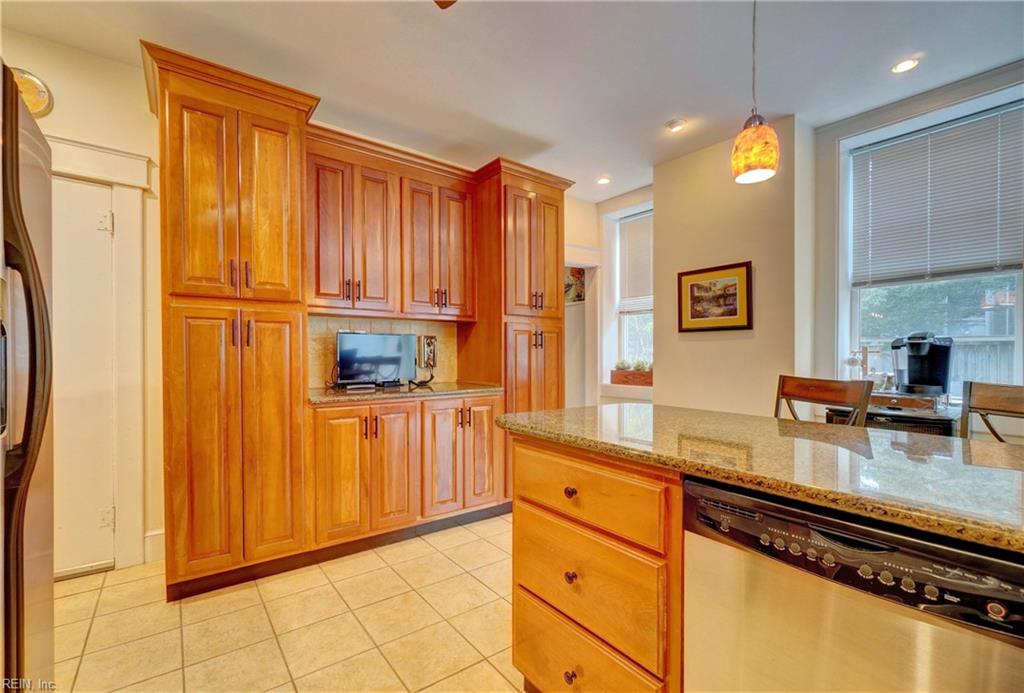 1318 Stockley Gardens