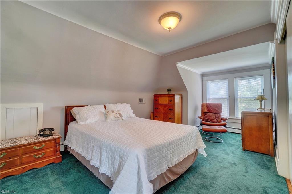 1318 Stockley Gardens