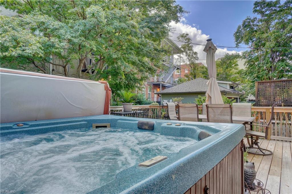 1318 Stockley Gardens