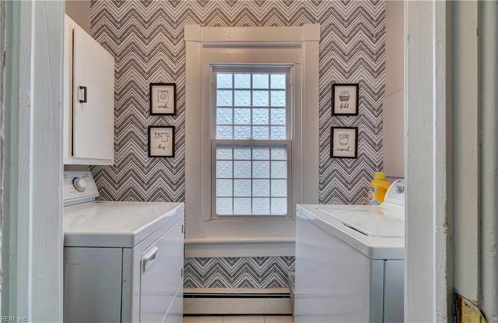 1318 Stockley Gardens