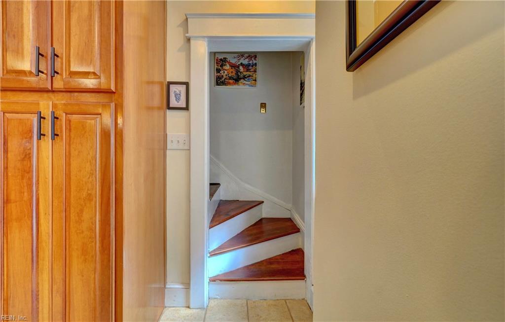 1318 Stockley Gardens